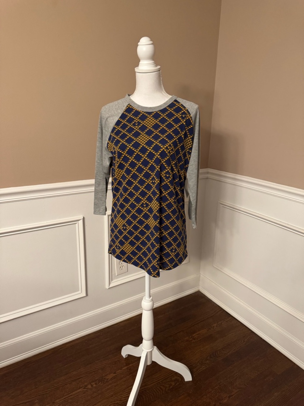 LuLaRoe Navy and Gold Diamond-Pattern Raglan Long Sleeve Tee